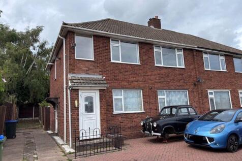 Whitecrest, Great Barr, Birmingham... 2 bed maisonette for sale