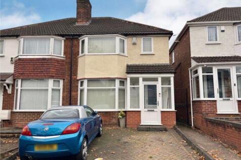 Foden Road, Great Barr, Birmingham... 3 bed semi