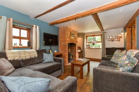 Canterbury, Kent 4 bed detached house for sale
