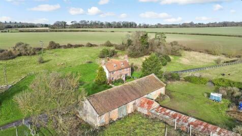 6 bedroom detached house for sale