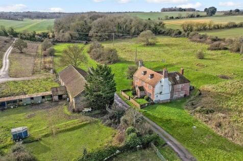 6 bedroom detached house for sale