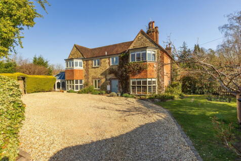 Gosden Common, Bramley, GU5 4 bed semi