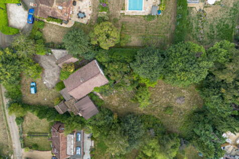 4 bedroom detached bungalow for sale
