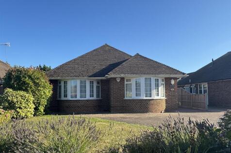 2 bedroom detached bungalow for sale