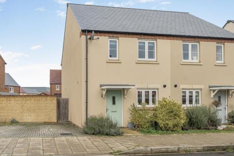 2 bedroom semi-detached house for sale
