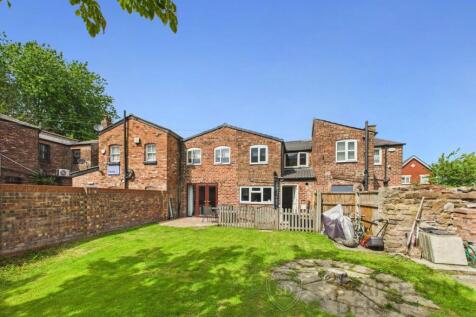 4 bedroom terraced house for sale