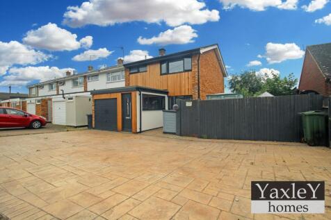 3 bedroom end of terrace house for sale