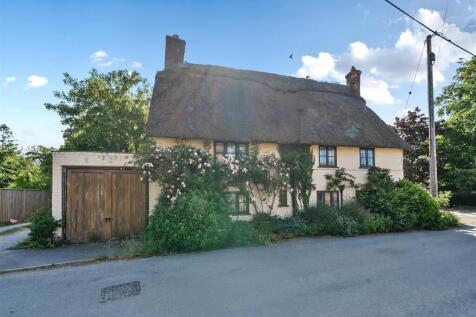 2 bedroom detached house for sale