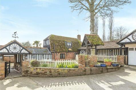2 bedroom detached house for sale