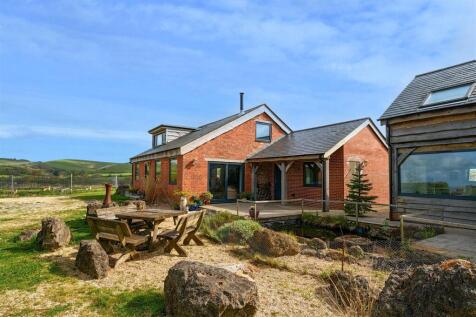 3 bedroom farm house for sale