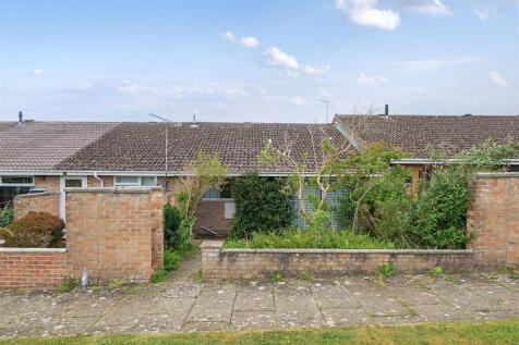 2 bedroom terraced bungalow for sale