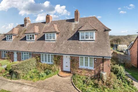 2 bedroom semi-detached house for sale