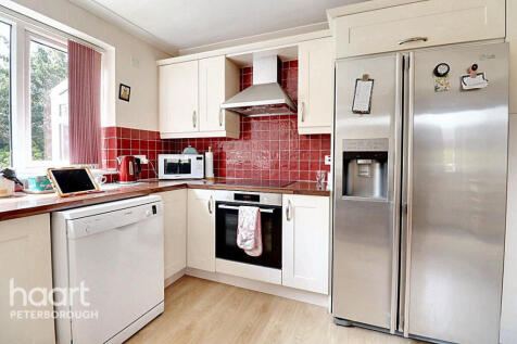 Mickle Gate, Longthorpe 4 bed detached house for sale