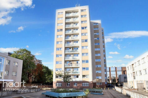 St Marys Court, Peterborough 2 bed flat for sale