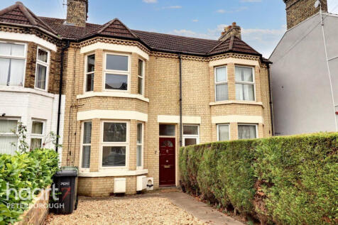 Craig Street, Peterborough 3 bed terraced house for sale
