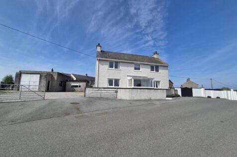 Tyn Llain, Tregele, Cemaes Bay... 4 bed detached house for sale