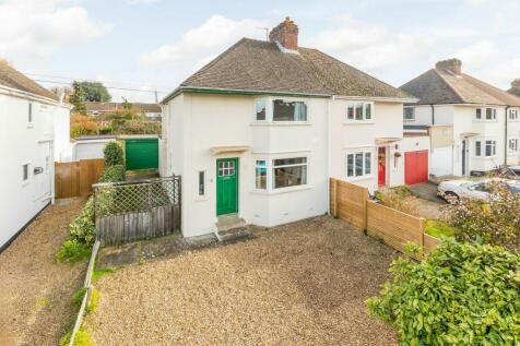 2 bedroom semi-detached house for sale