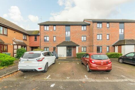 2 bedroom ground floor flat for sale