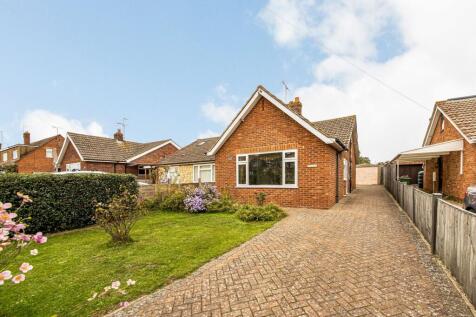 2 bedroom semi-detached bungalow for sale