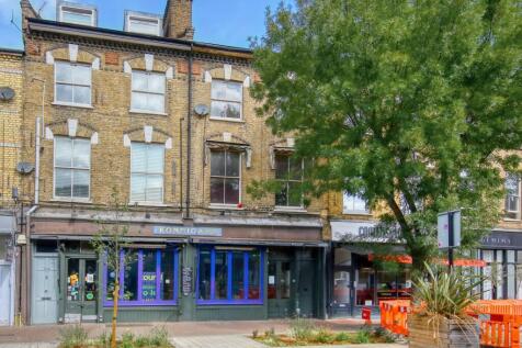 3 bedroom flat for sale