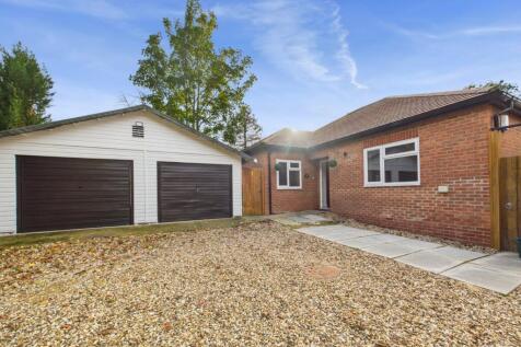Bridge Field Court, Gloucester... 3 bed bungalow for sale