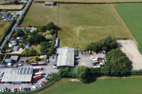 Detached house for sale