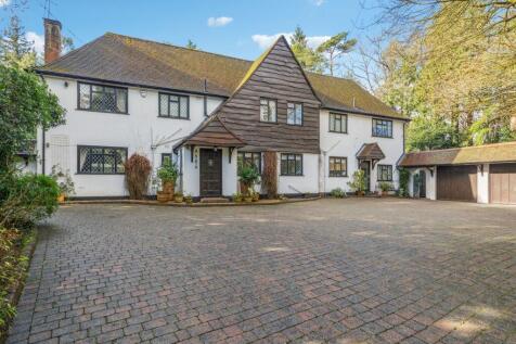 5 bedroom detached house for sale