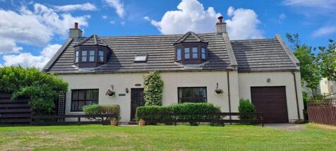 3 bedroom cottage for sale