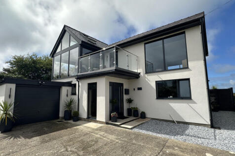 Glan Beuno Estate, Caernarfon, LL55 4 bed detached house for sale