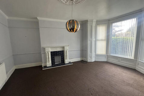 Park Crescent, Llanfairfechan, Conwy... 3 bed flat for sale