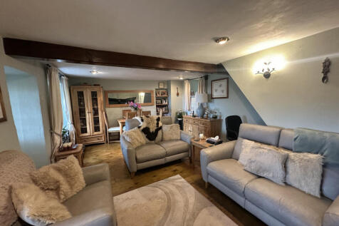 Lon Y Grisiau, Pentir, Gwynedd, LL57 3 bed cottage for sale