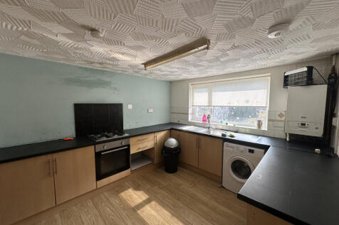 Ambrose Street, Bangor, Gwynedd, LL57 4 bed end of terrace house for sale