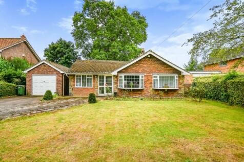 3 bedroom detached bungalow for sale