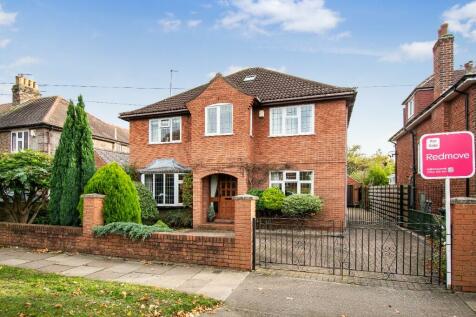 5 bedroom detached house for sale