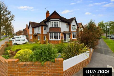 Shaftesbury Road, Bridlington 7 bed detached house for sale