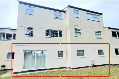100 Glan Gors, Harlech 3 bed flat for sale