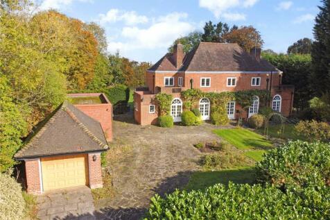 5 bedroom detached house for sale