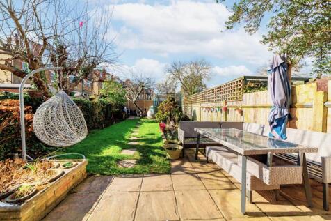 Park View, New Malden, Surrey 3 bed house for sale