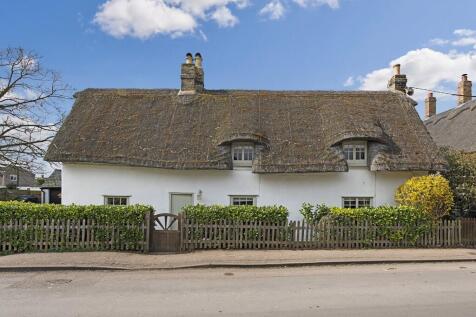 3 The Moor, Royston SG8 3 bed detached house for sale