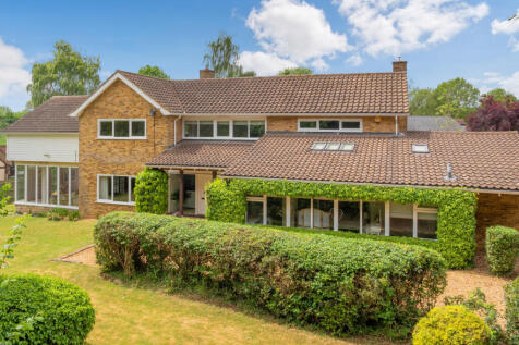 West Road, Sandy SG19 5 bed detached house for sale