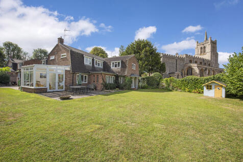 High Street, Royston SG8 5 bed detached house for sale