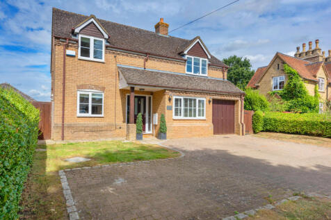High Street, Sandy SG19 4 bed detached house for sale