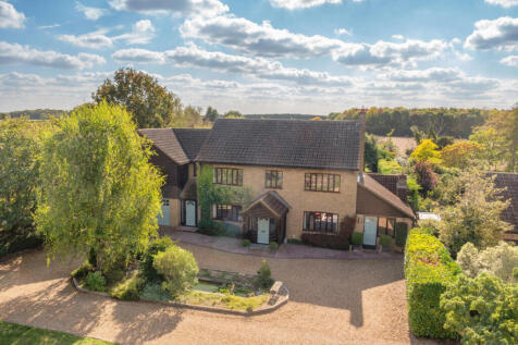 Church Road, Huntingdon PE28 6 bed detached house for sale