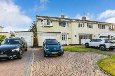 3 bedroom end of terrace house for sale