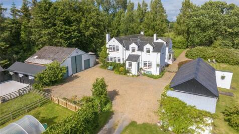 5 bedroom detached house for sale