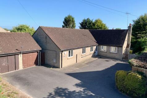 5 bedroom detached bungalow for sale