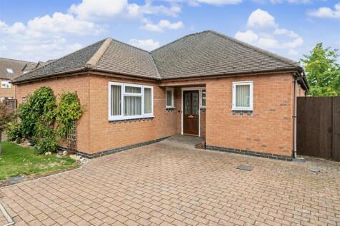 Lindop Close, Cubbington, Leamington Spa 2 bed detached bungalow for sale