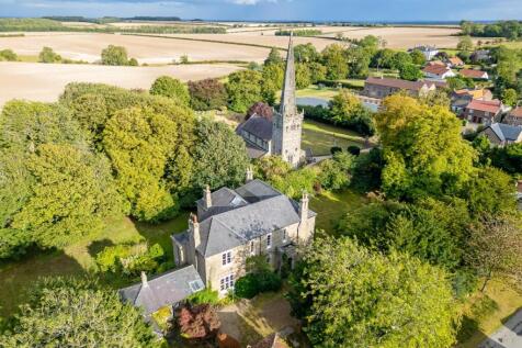 Main Street, Huggate, York 5 bed detached house for sale