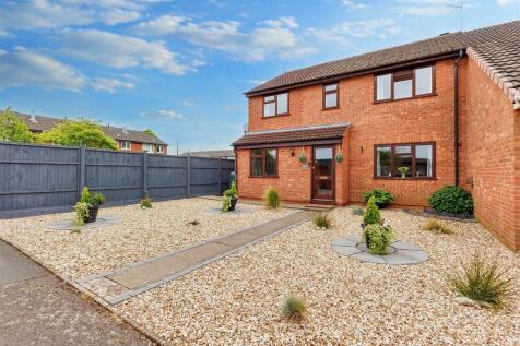 Forest Gate, Evesham WR11 4 bed house for sale