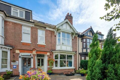 9 bedroom terraced house for sale